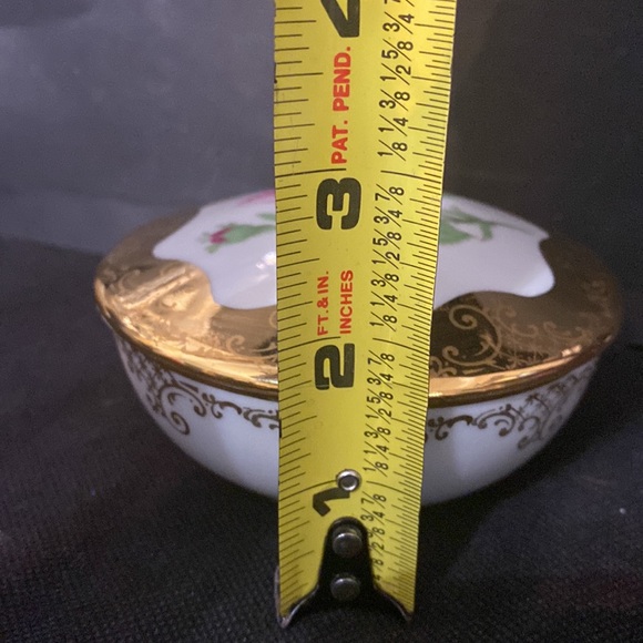 Vintage Porcelain Limoges France Hand Painted Gold Trim Trinket or Candy Dish - Picture 11 of 11